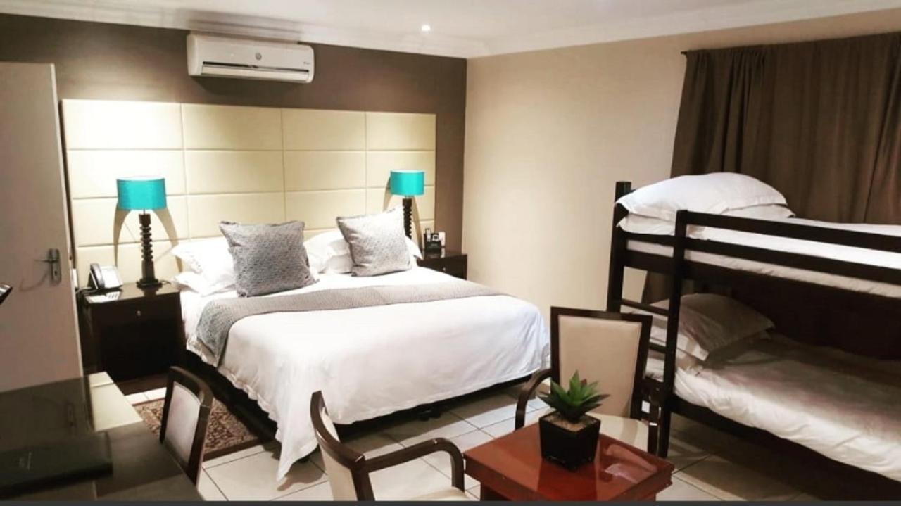 באנוני Lakeview Boutique Hotel & Conference Center מראה חיצוני תמונה