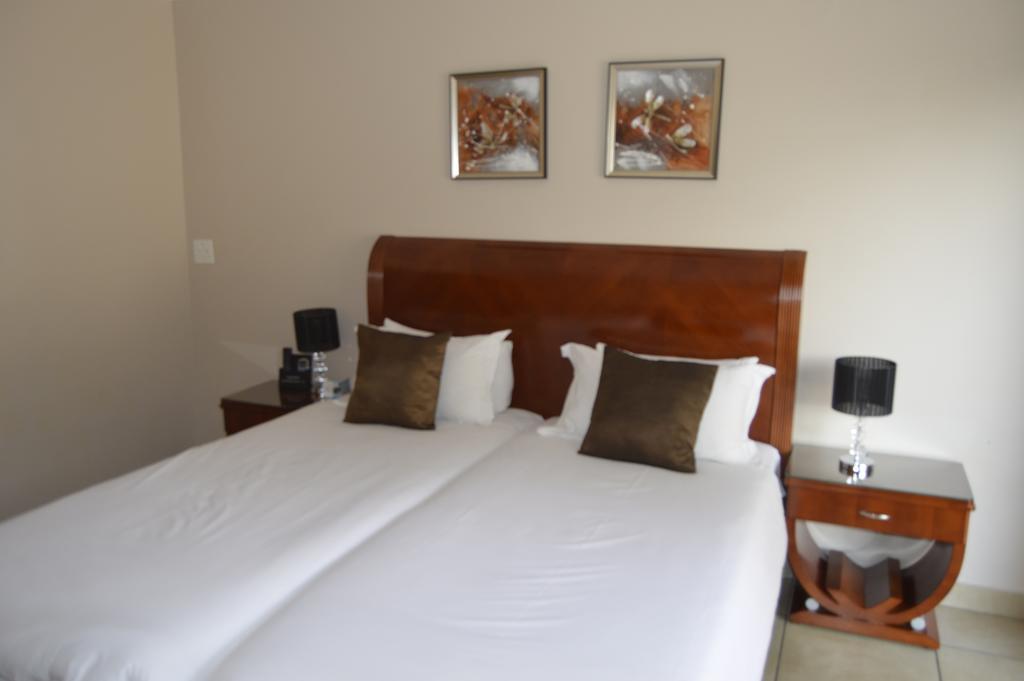 באנוני Lakeview Boutique Hotel & Conference Center מראה חיצוני תמונה